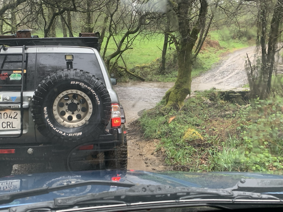 Vadeando un riachuelo #offroad